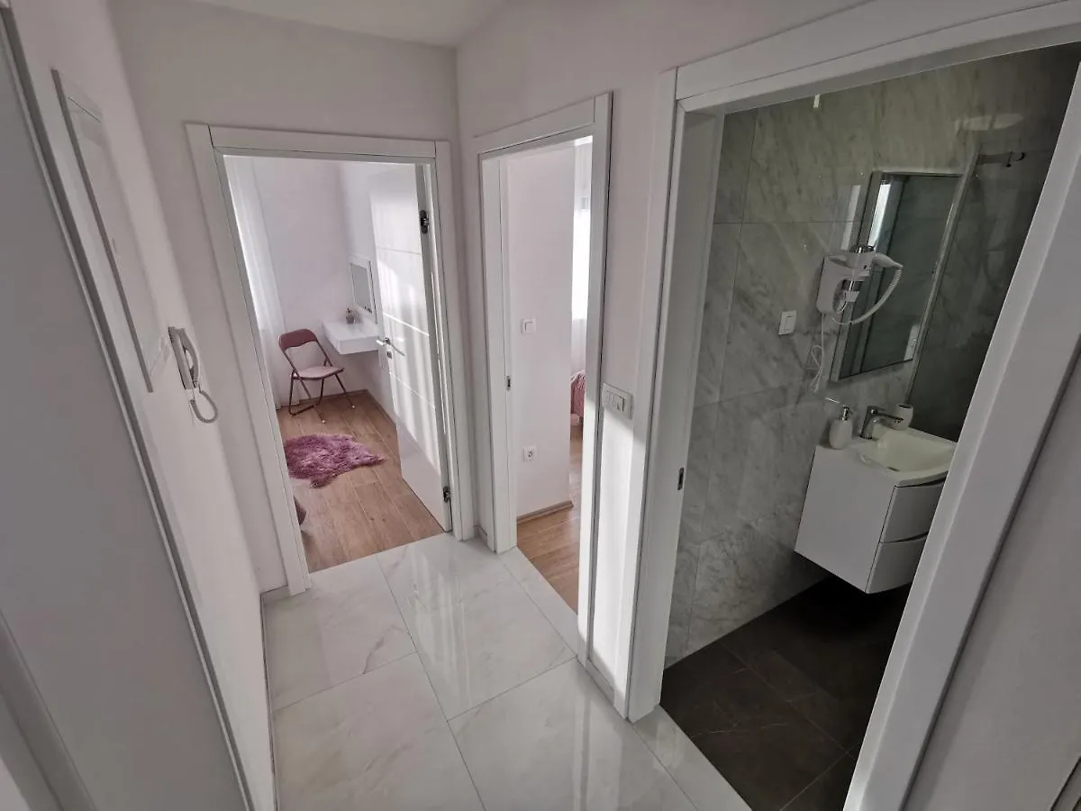 Apartments Ivana Sveti Filip i Jakov