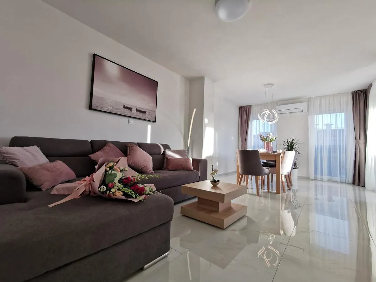 Apartments Ivana Sveti Filip i Jakov