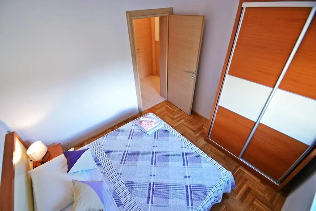 Apartments Ivana Sveti Filip i Jakov