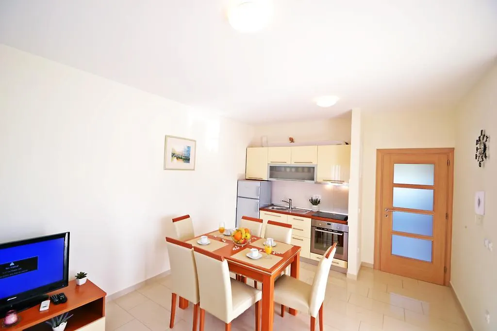 Apartments Ivana Sveti Filip i Jakov 0*,