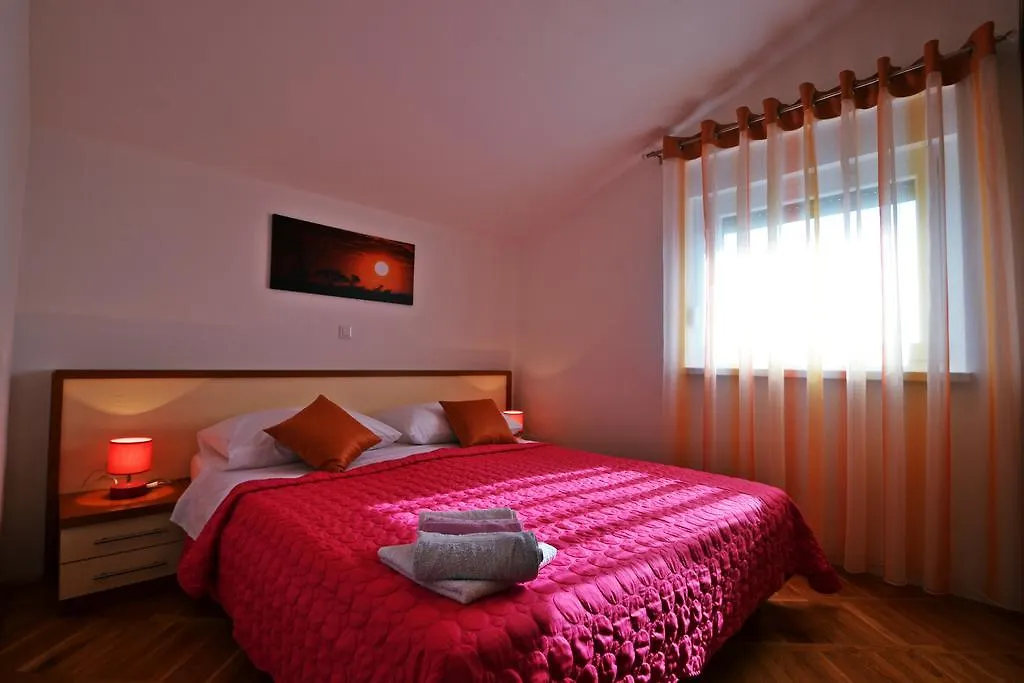 Apartments Ivana Sveti Filip i Jakov