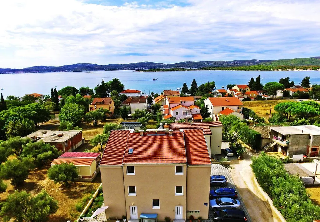 Apartments Ivana Sveti Filip i Jakov